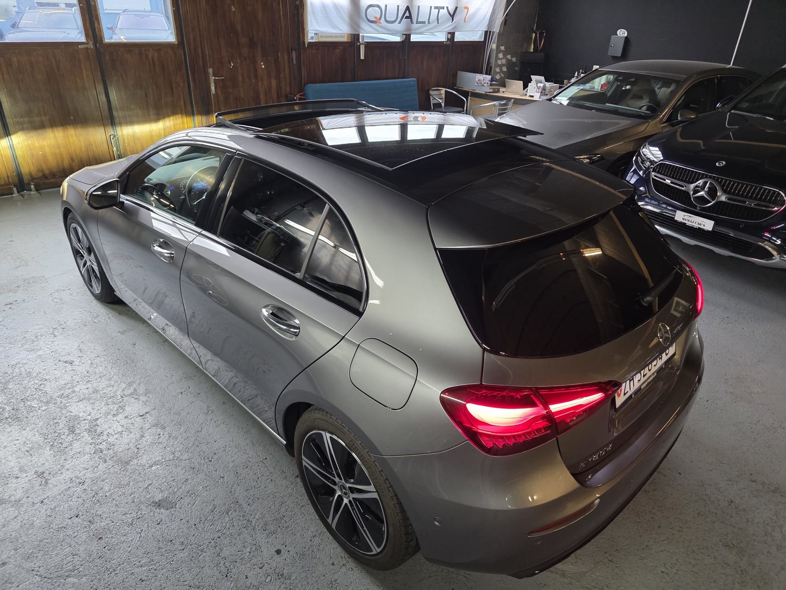 MERCEDES-BENZ A 180 d Progressive 8G-DCT Facelift Panorama D, Diesel, Occasion / Gebraucht, Automatik - 4