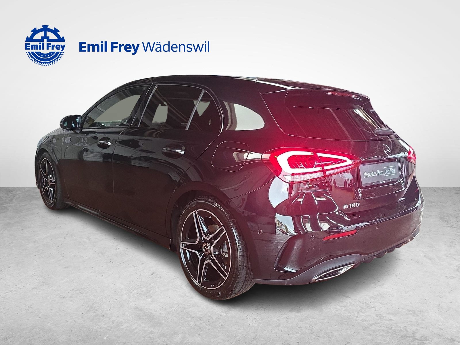 MERCEDES-BENZ A 180 Night Star AMG Line, Benzin, Occasion / Gebraucht, Automatik - 3