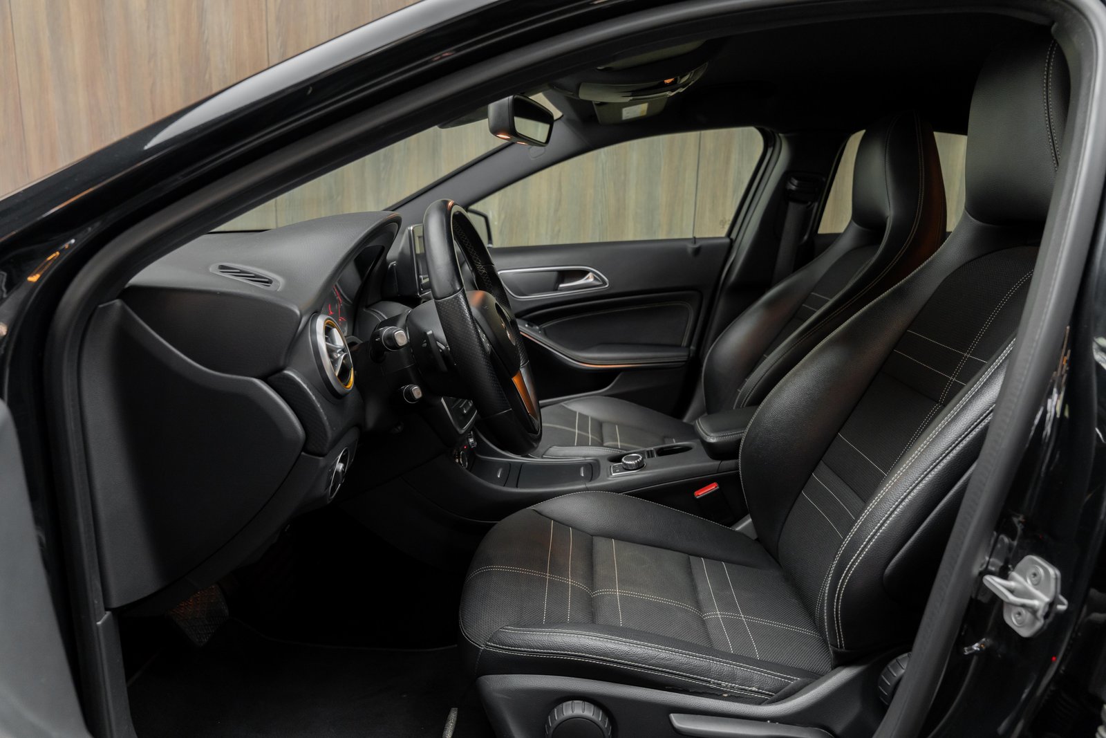 MERCEDES-BENZ A 180 Urban 7G-DCT, Benzina, Occasioni / Usate, Automatico - 5