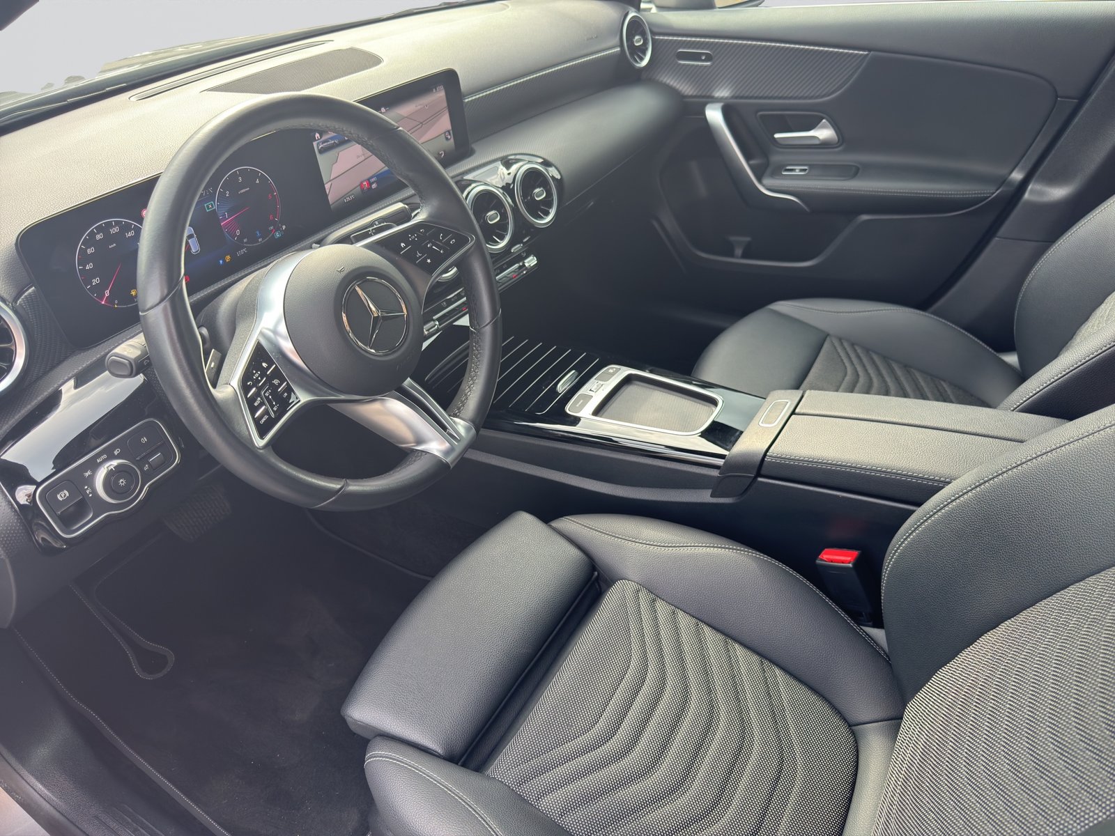 MERCEDES-BENZ A 180 d 8G-DCT Progressive, Diesel, Occasion / Gebraucht, Automatik - 7