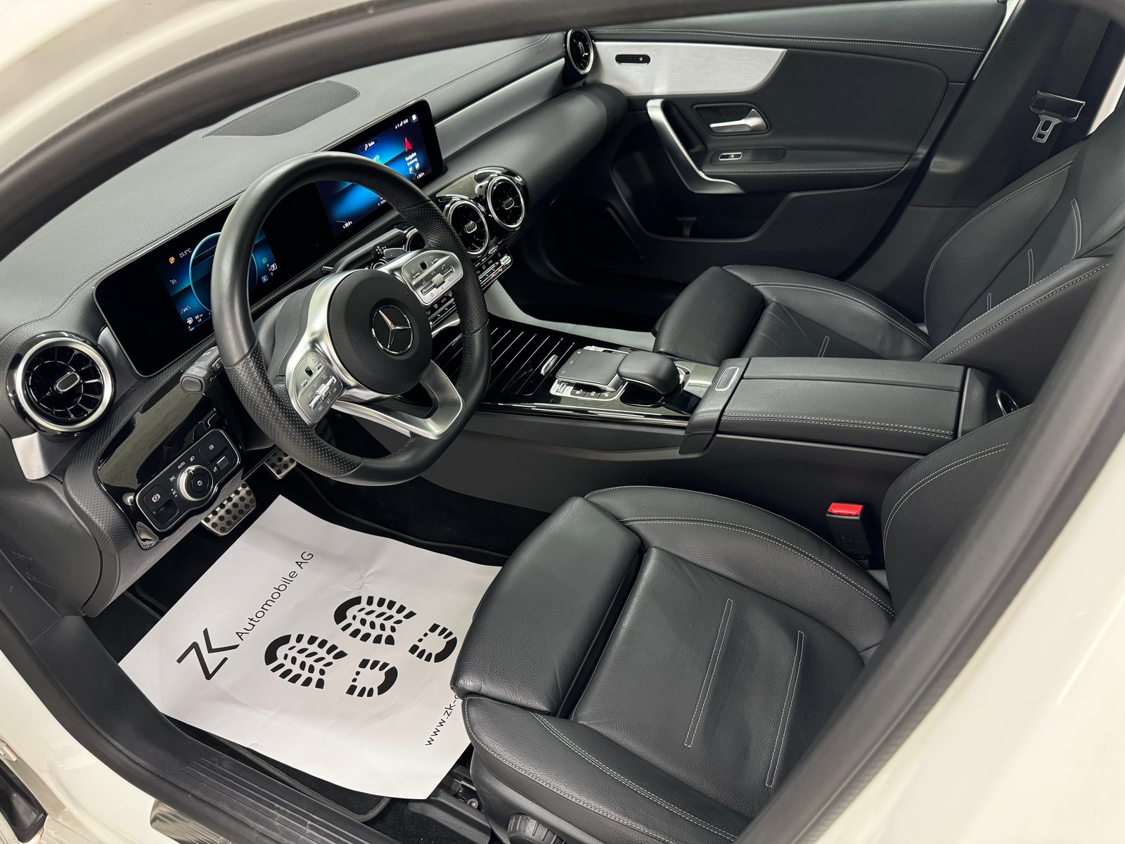 MERCEDES-BENZ A 180 AMG Line Polarweiss 7G-DCT / 360 Kamera, Benzina, Occasioni / Usate, Automatico - 7