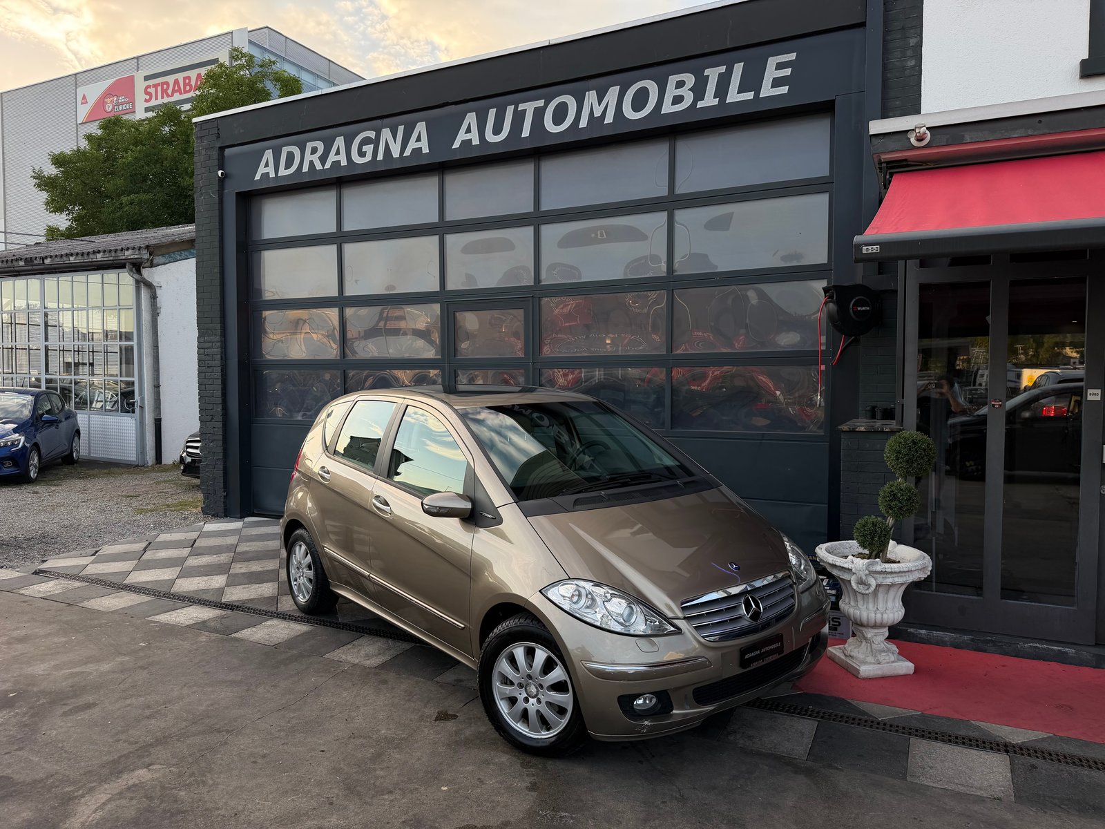 MERCEDES-BENZ A 180, Diesel, Second hand / Used, Automatic - 3