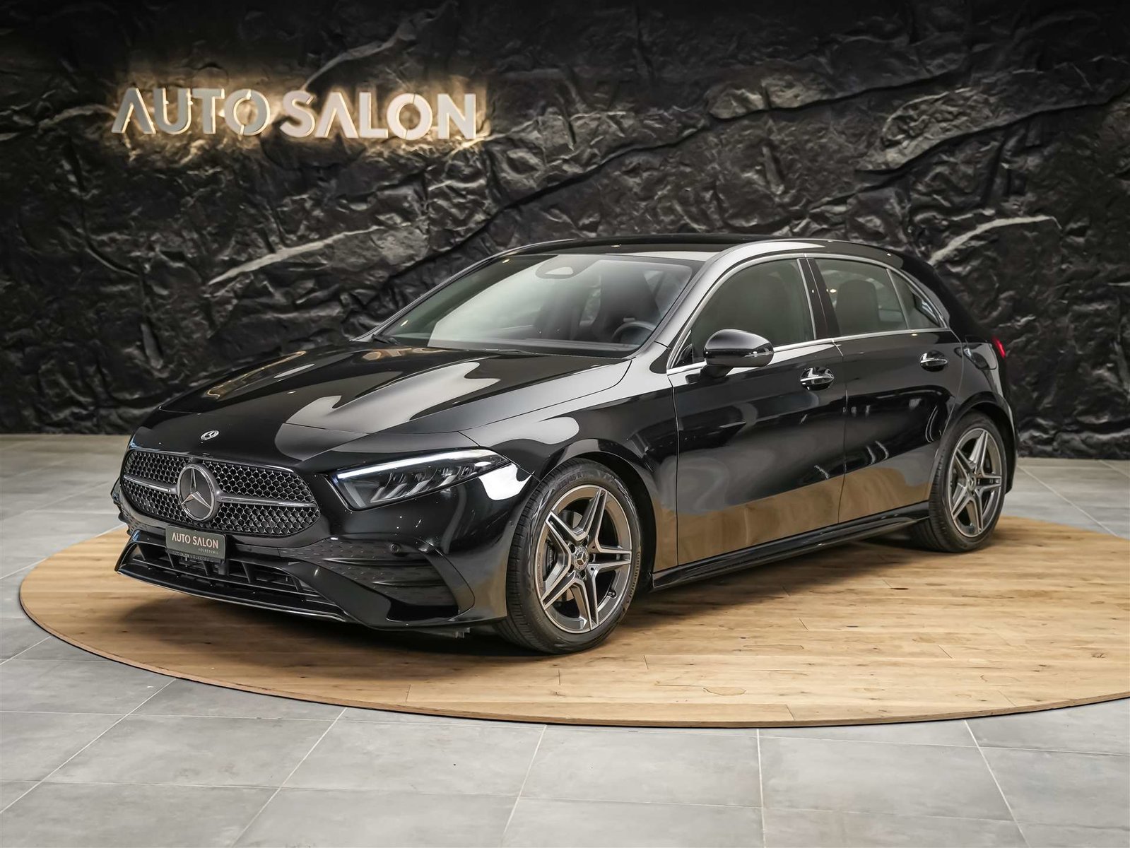 MERCEDES-BENZ A 180 AMG Line 7G-DCT *Facelift*Werksgarantie*, Benzin, Occasion / Gebraucht, Automatik - 2