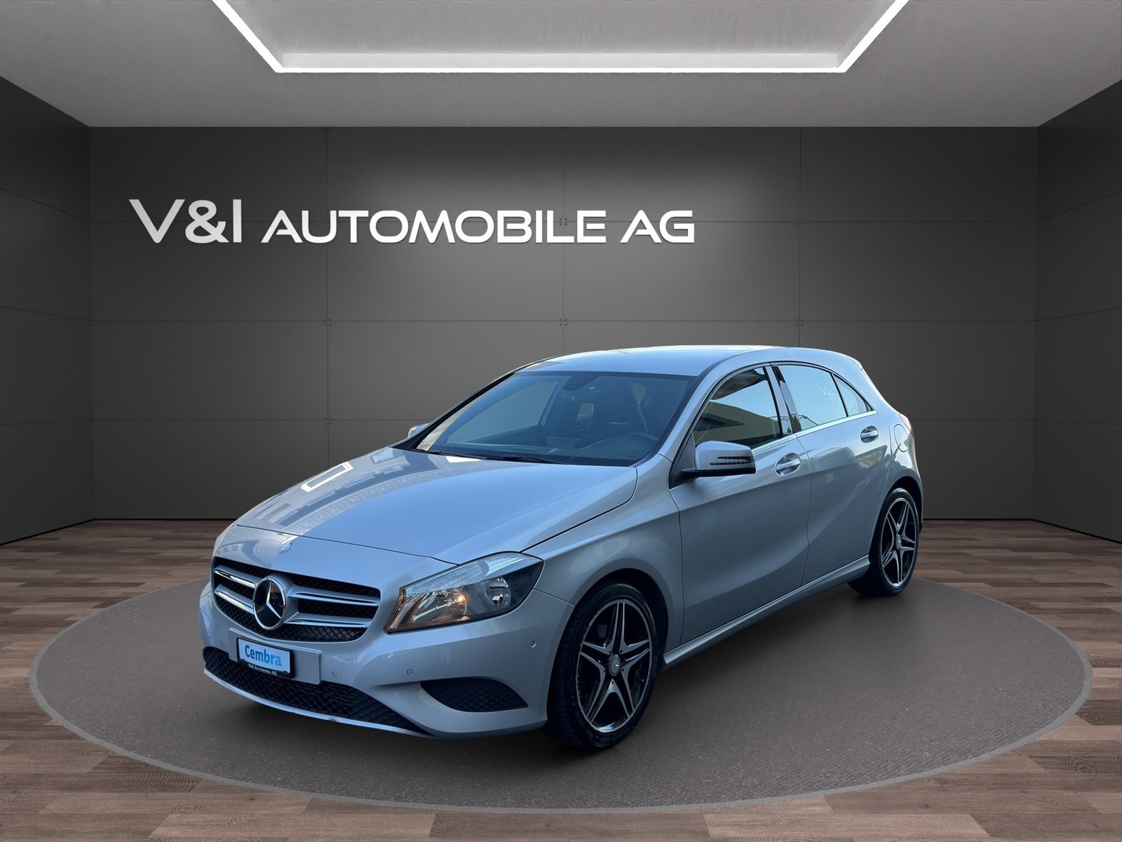 MERCEDES-BENZ A 180 Style 7G-DCT