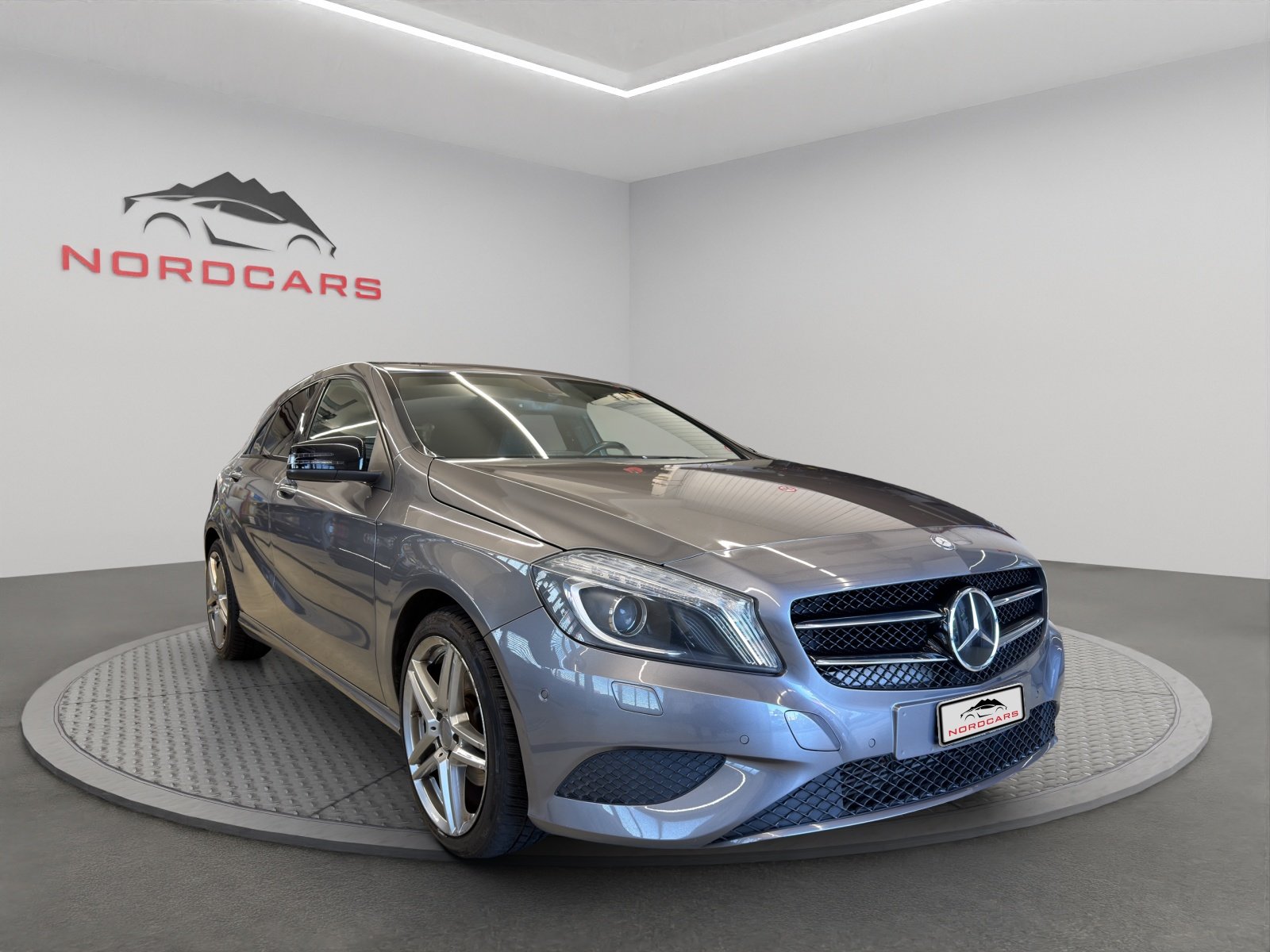 MERCEDES-BENZ A 180 Urban 7G-DCT, Petrol, Second hand / Used, Automatic - 7