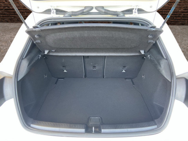 MERCEDES-BENZ A 180 Night Star, Second hand / Used, Automatic - 7