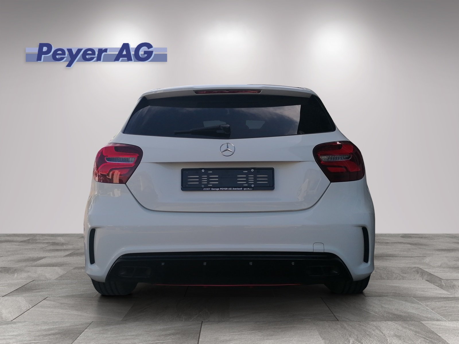 MERCEDES-BENZ A 180 AMG Line, Petrol, Second hand / Used, Manual - 3