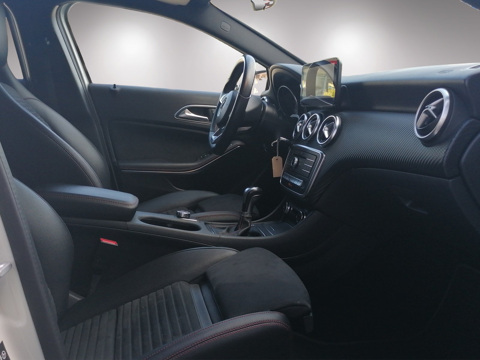 MERCEDES-BENZ A 180 AMG Line, Petrol, Second hand / Used, Manual - 5