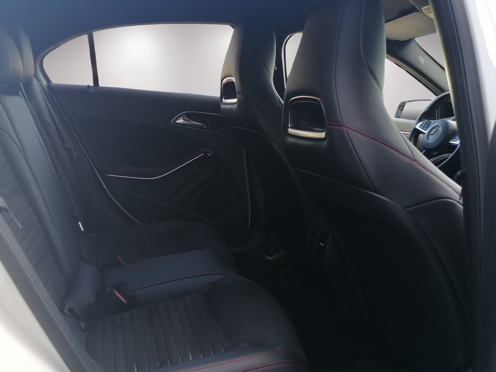 MERCEDES-BENZ A 180 AMG Line, Petrol, Second hand / Used, Manual - 6
