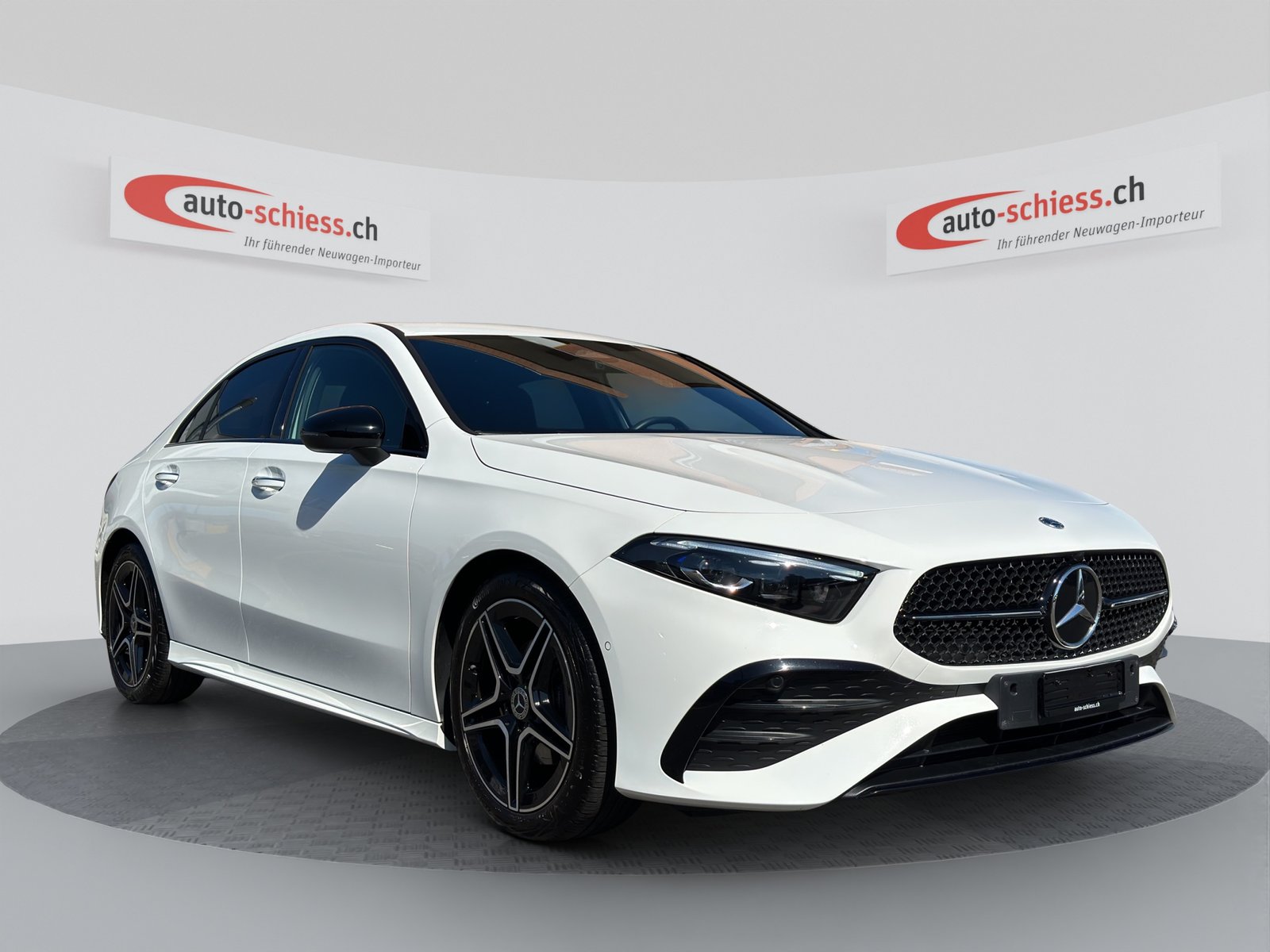 MERCEDES-BENZ A 180 AMG Line 7G-DCT Night