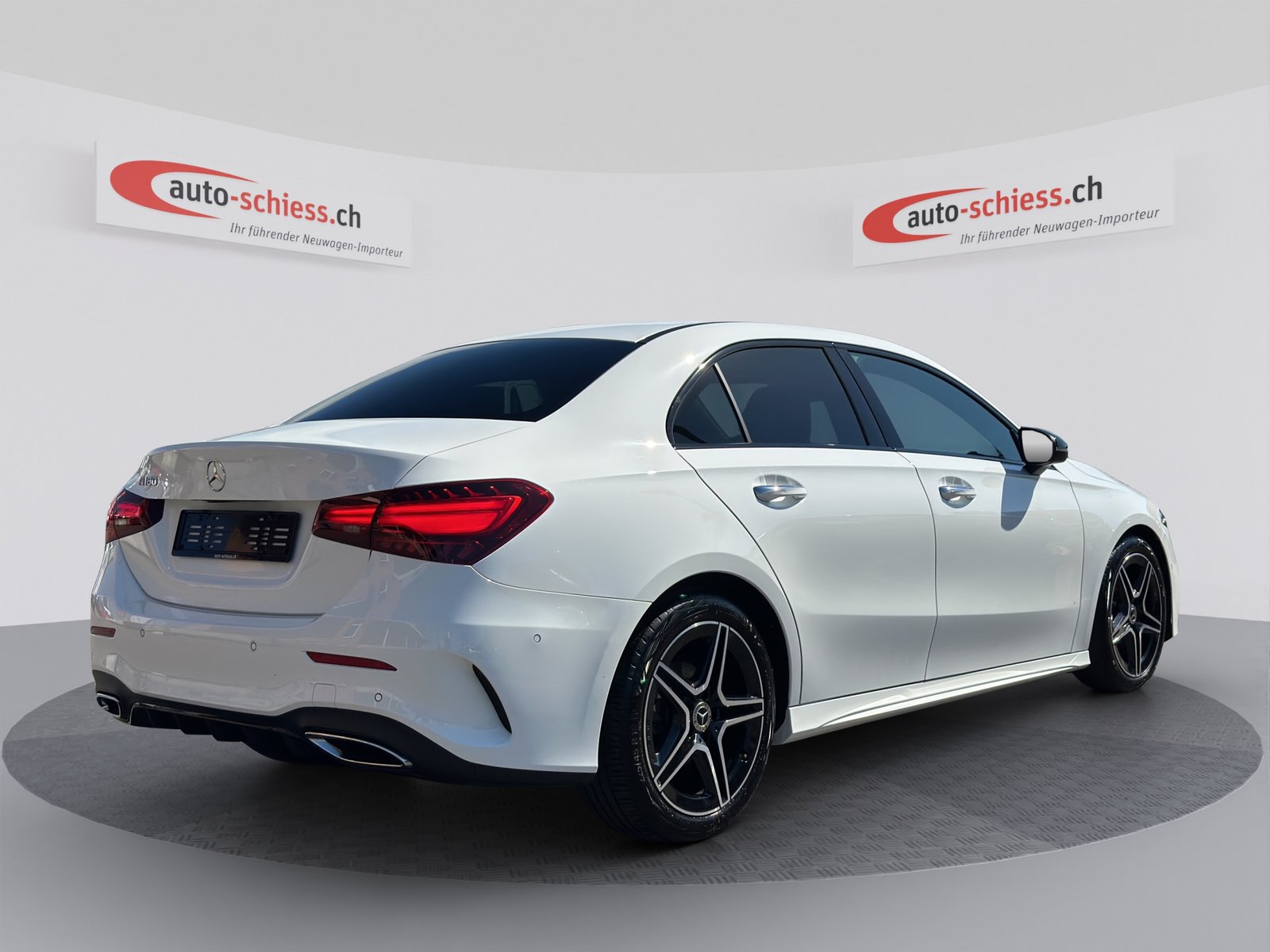 MERCEDES-BENZ A 180 AMG Line 7G-DCT Night, Mild-Hybrid Petrol/Electric, Second hand / Used, Automatic - 5