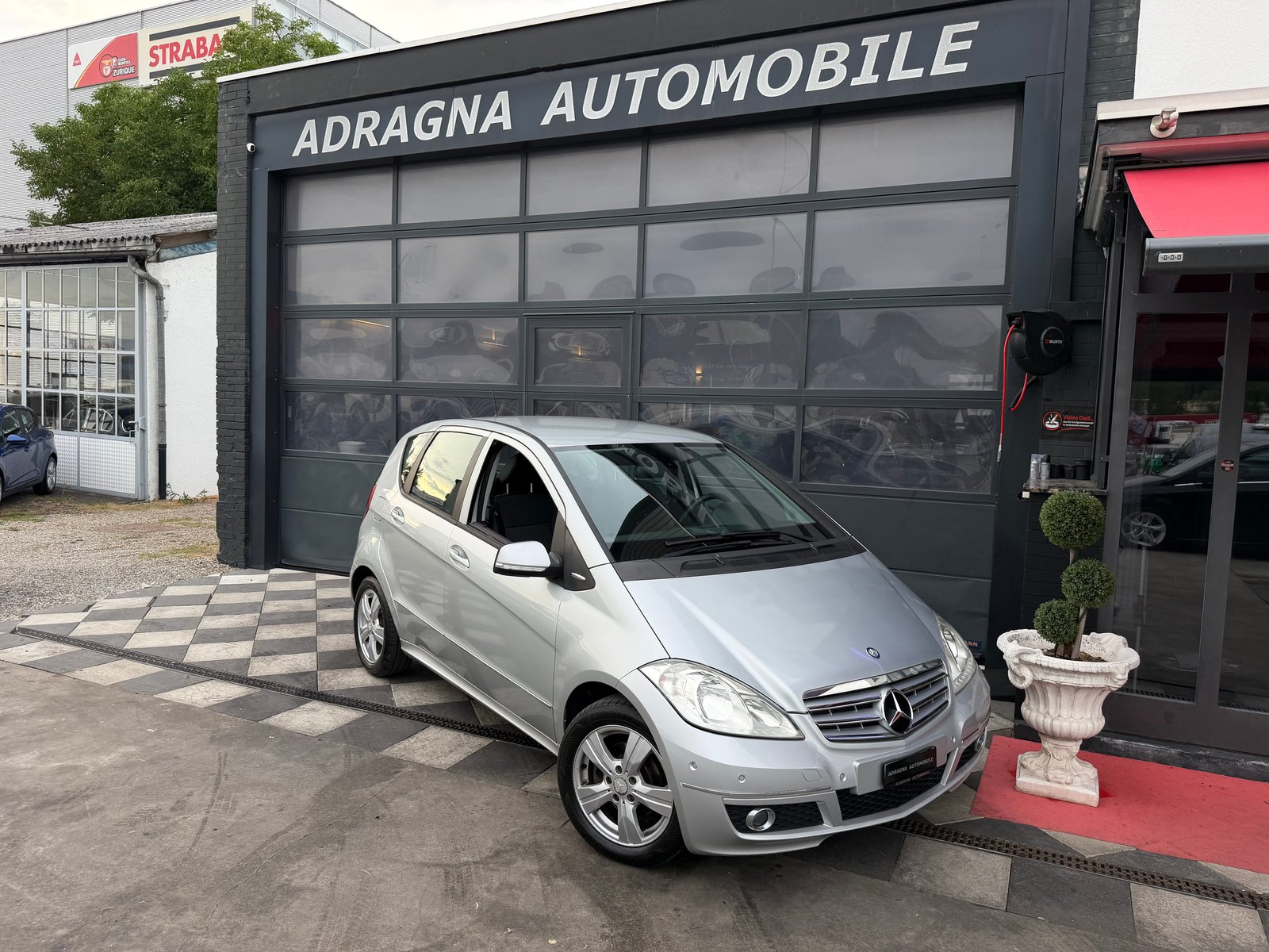 MERCEDES-BENZ A 180 Avantgarde Selection Autotronic, Petrol, Second hand / Used, Automatic - 3