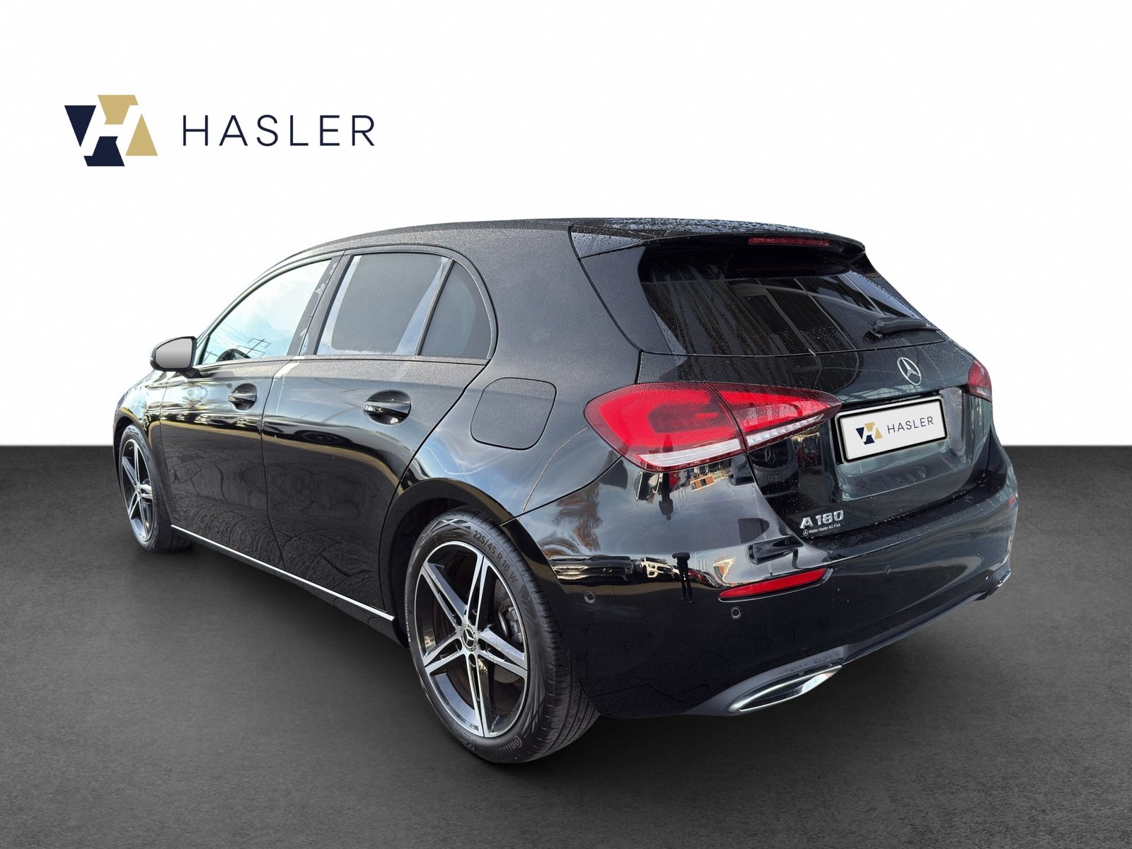 MERCEDES-BENZ A 180 Night Star 7G-DCT, Essence, Occasion / Utilisé, Automatique - 4