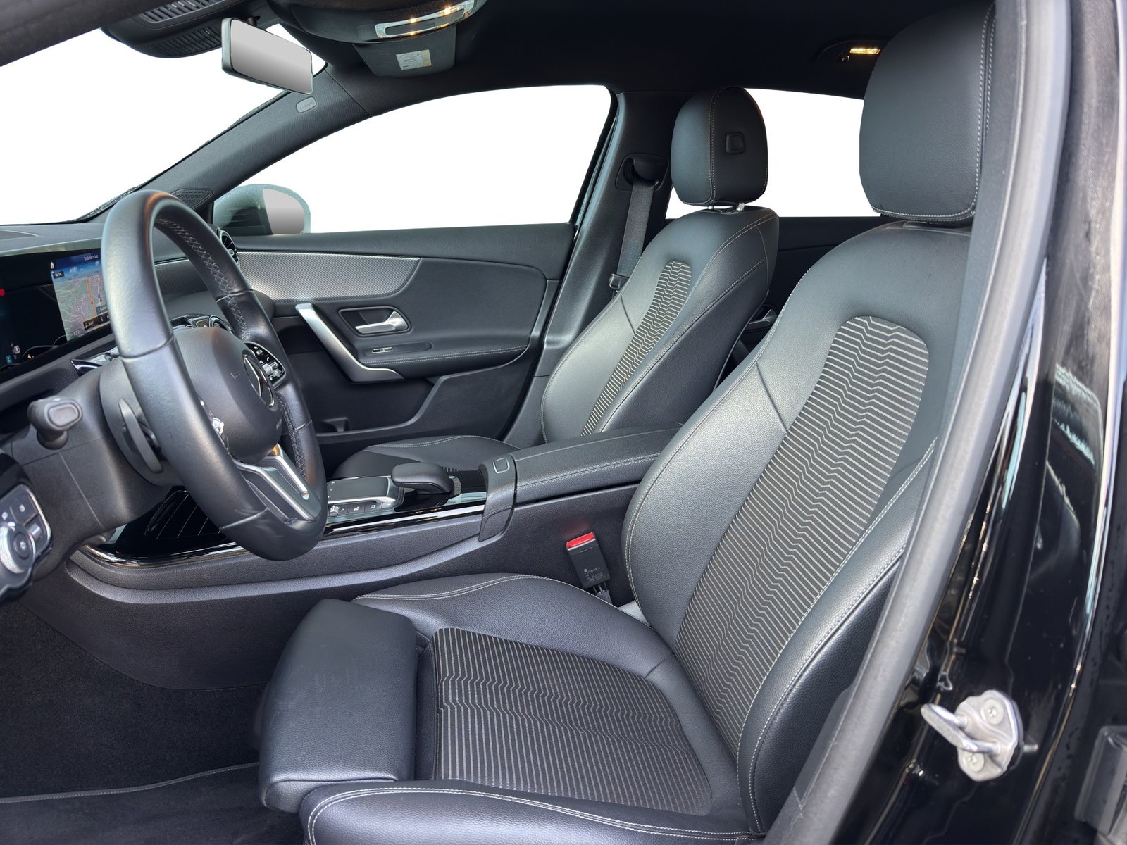 MERCEDES-BENZ A 180 Night Star 7G-DCT, Essence, Occasion / Utilisé, Automatique - 5