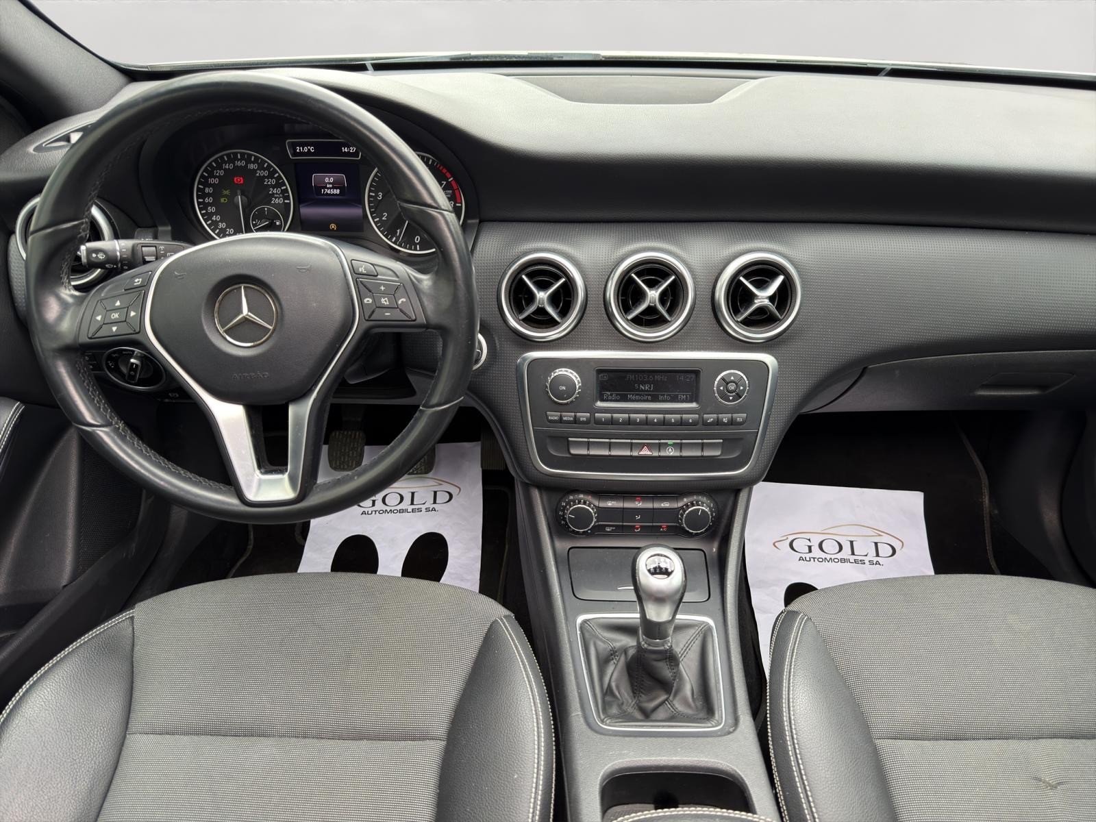 MERCEDES-BENZ A 180 Urban, Petrol, Second hand / Used, Manual - 3