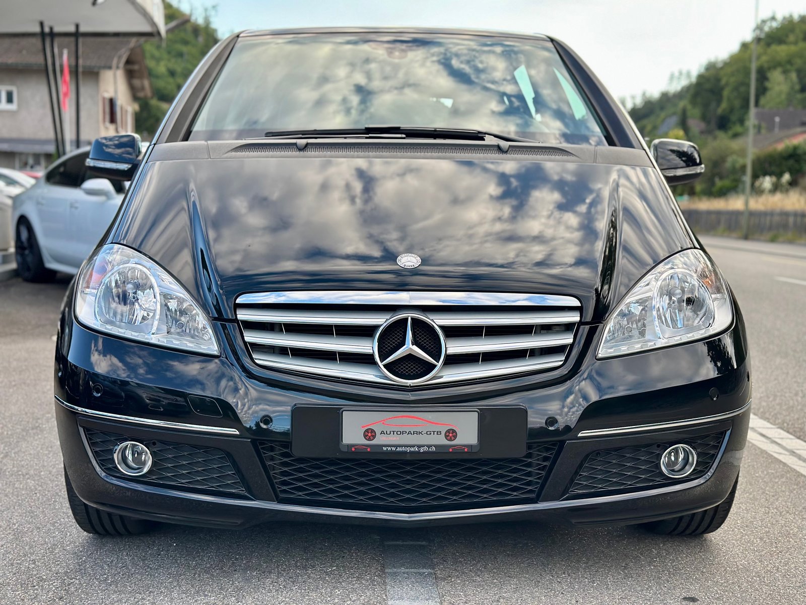MERCEDES-BENZ A 180 Avantgarde Selection Autotronic, Petrol, Second hand / Used, Automatic - 3