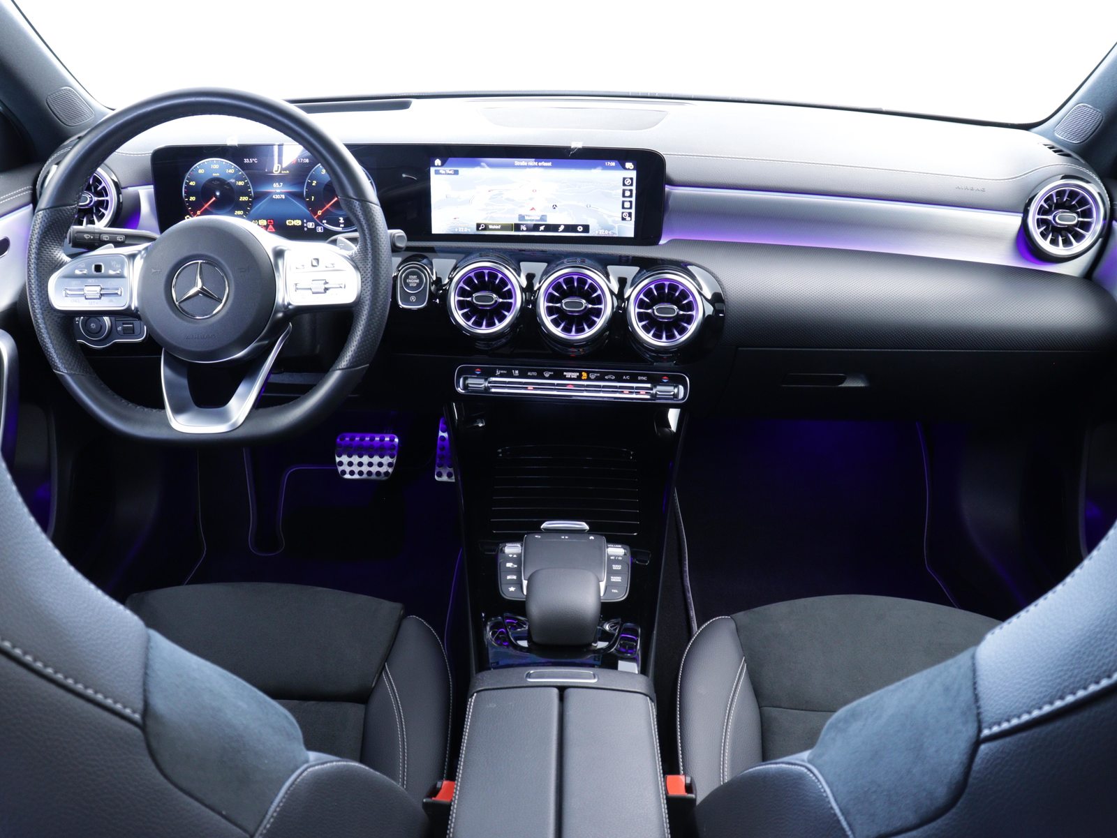 MERCEDES-BENZ A 180 Night Star AMG Line, Benzin, Occasion / Gebraucht, Automatik - 5