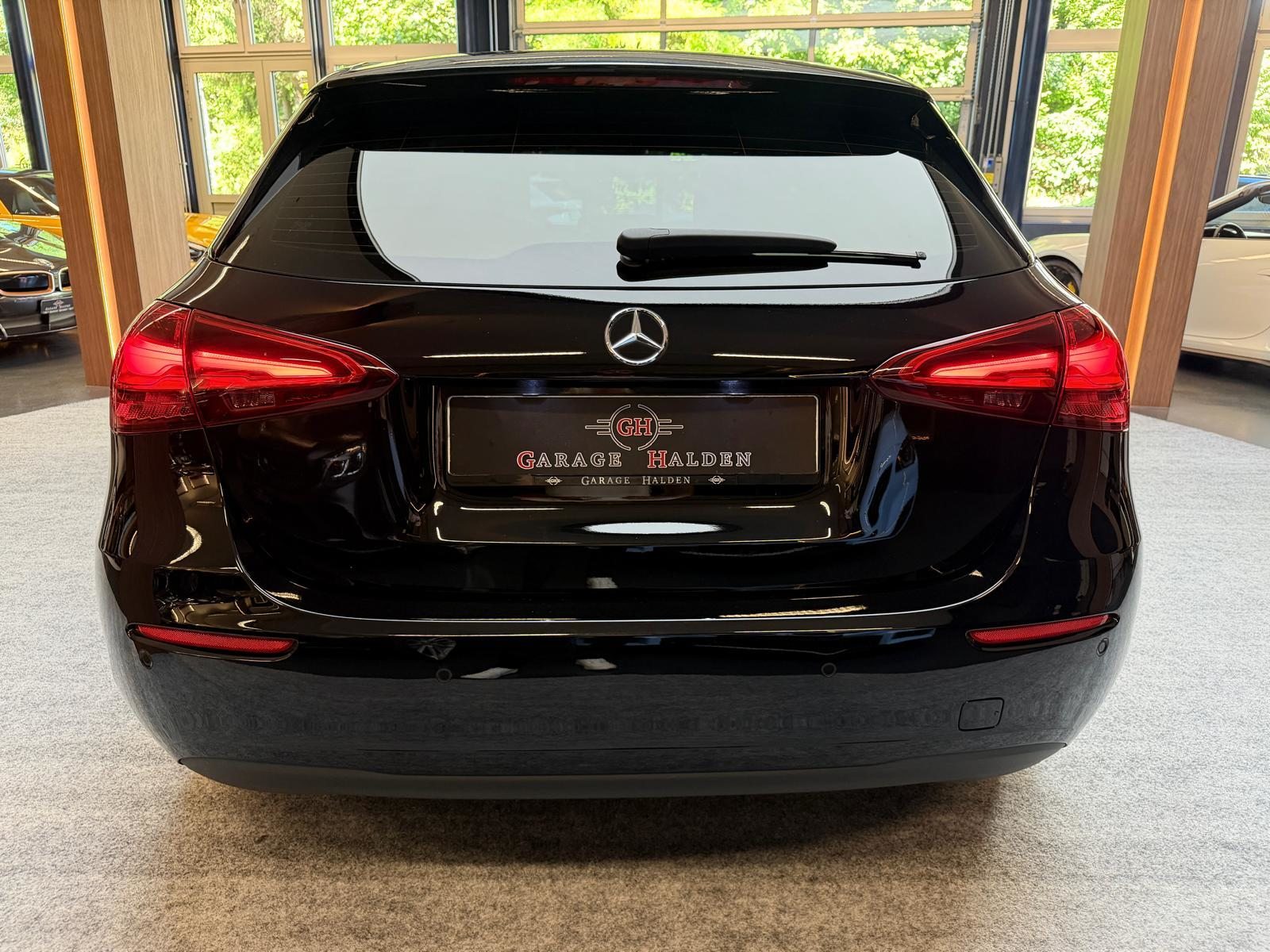 MERCEDES-BENZ A 180 d Night Star, Diesel, Occasion / Utilisé, Automatique - 7