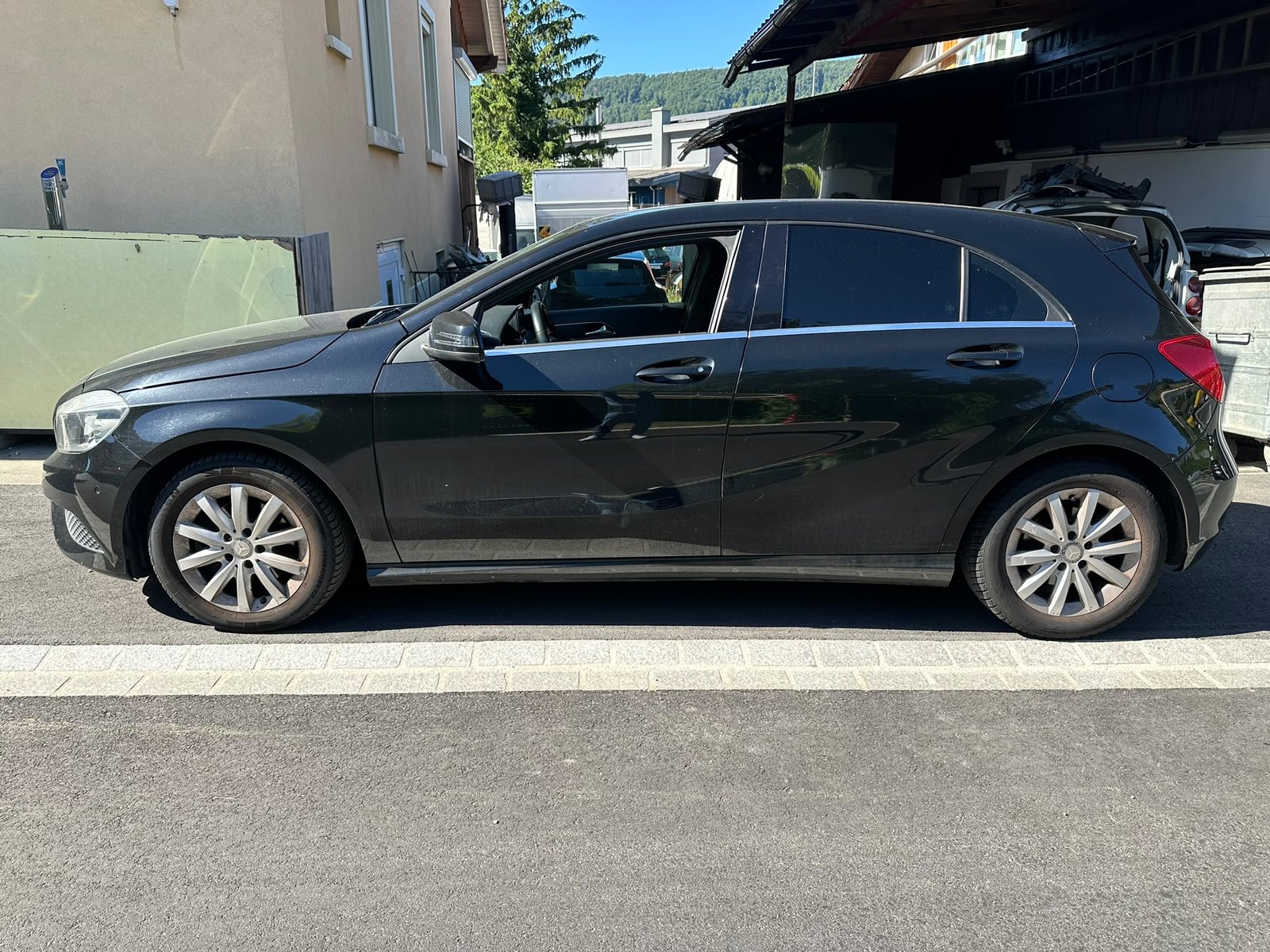 MERCEDES-BENZ A 180 Style, Petrol, Second hand / Used, Manual - 2