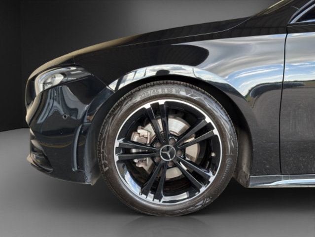 MERCEDES-BENZ A 180 Night Star AMG Line, Essence, Occasion / Utilisé, Automatique - 5