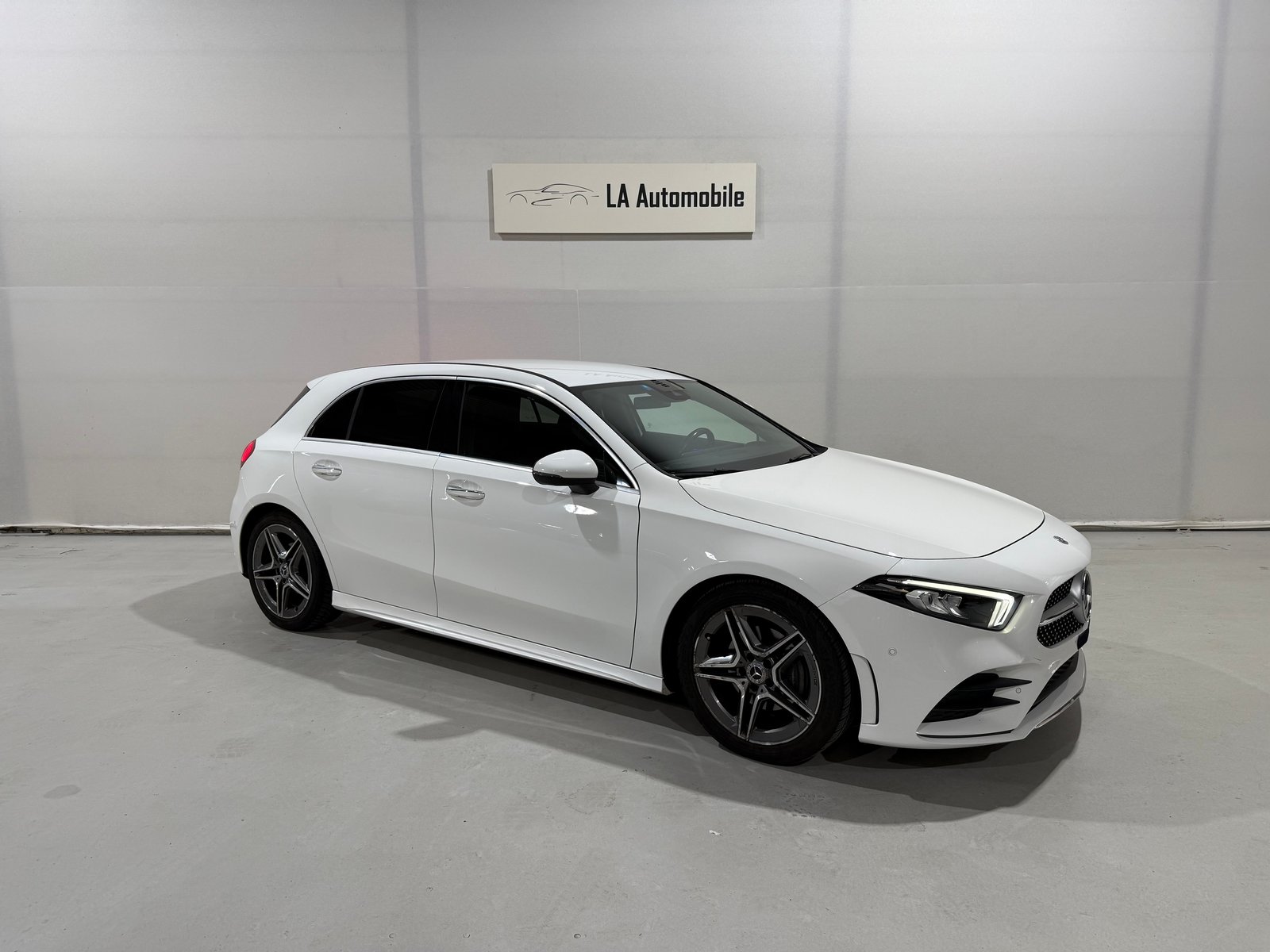MERCEDES-BENZ A 180 d AMG Line, Diesel, Occasion / Utilisé, Automatique - 6