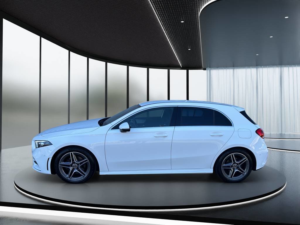 MERCEDES-BENZ A 180 AMG Line 7G-DCT, Petrol, Second hand / Used, Automatic - 3