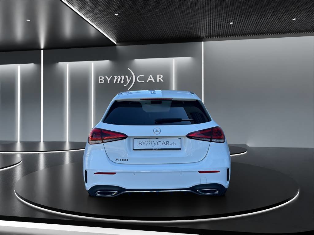 MERCEDES-BENZ A 180 AMG Line 7G-DCT, Petrol, Second hand / Used, Automatic - 4