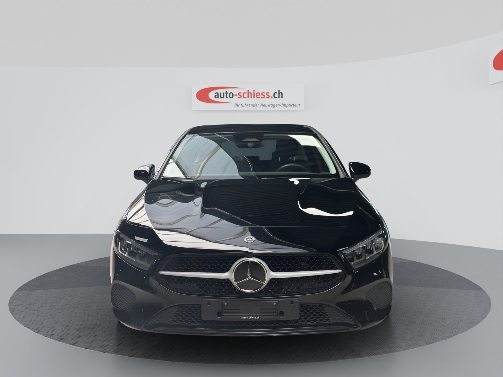 MERCEDES-BENZ A 180 7G-DCT, Mild-Hybrid Benzin/Elektro, Occasion / Gebraucht, Automatik - 2