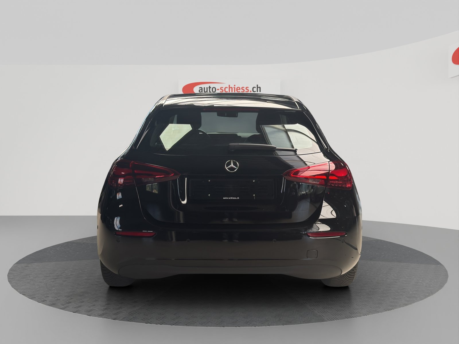 MERCEDES-BENZ A 180 7G-DCT, Mild-Hybrid Benzin/Elektro, Occasion / Gebraucht, Automatik - 4