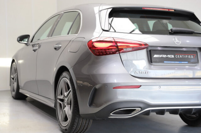 MERCEDES-BENZ A 180, Mild-Hybrid Petrol/Electric, Second hand / Used, Automatic - 4