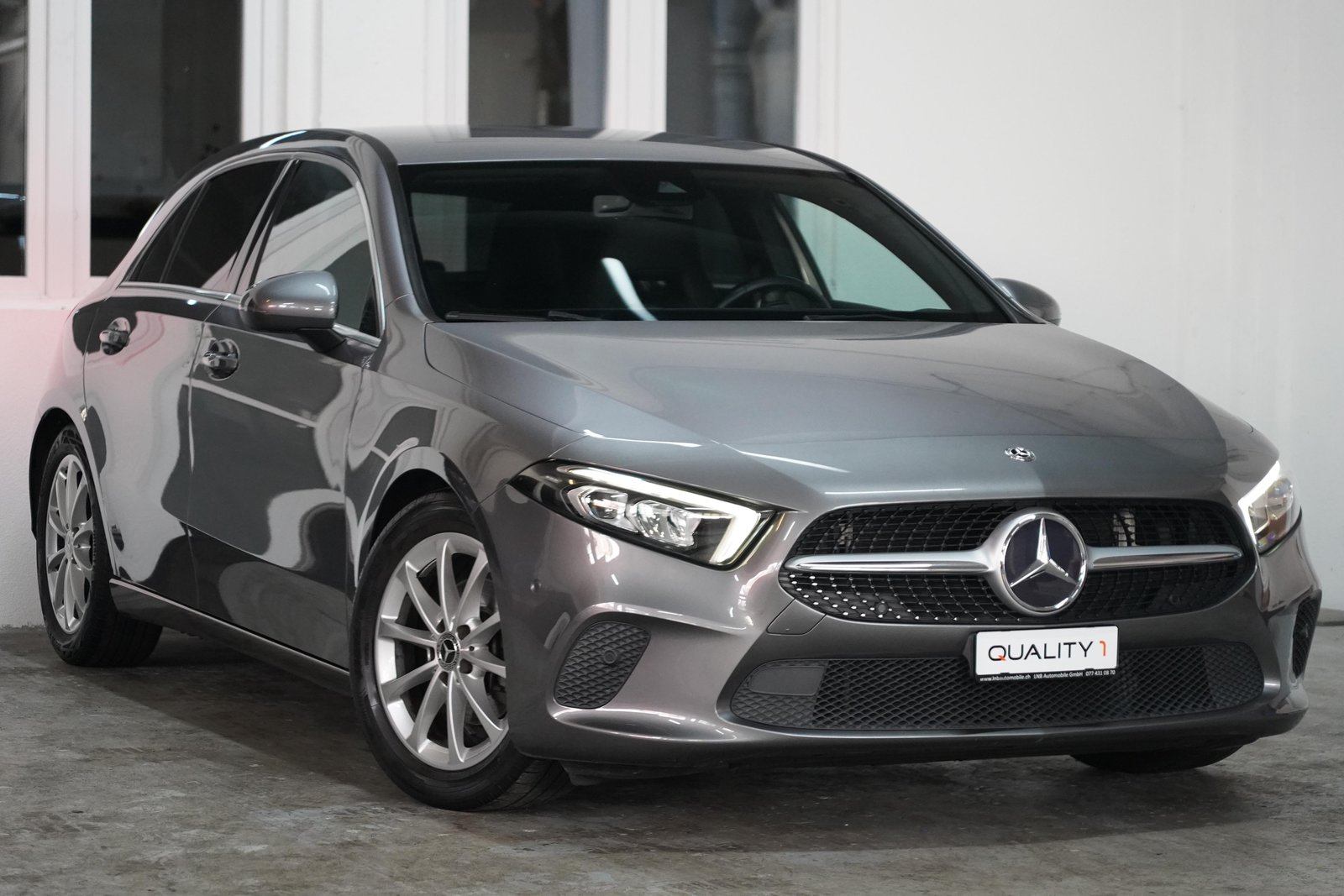 MERCEDES-BENZ A 180 d