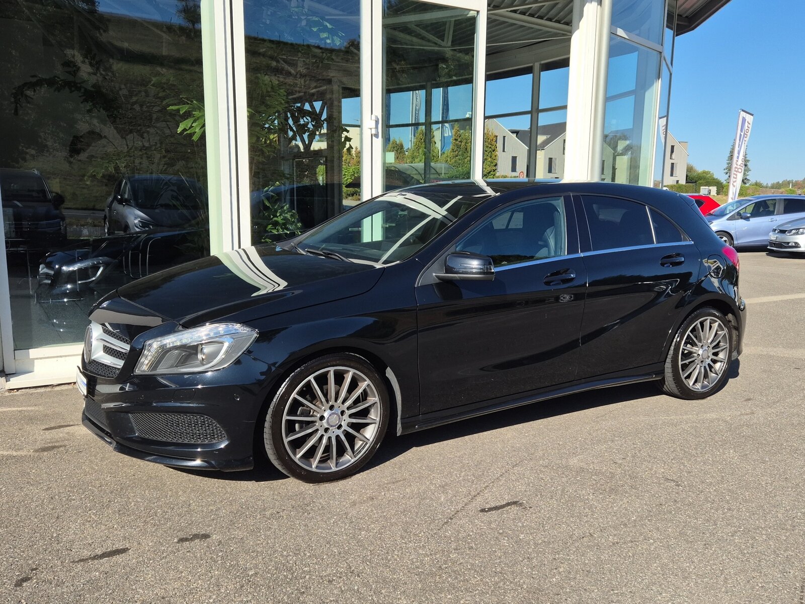 MERCEDES-BENZ A 180 AMG Line 7G-DCT