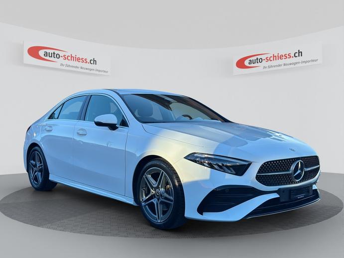 MERCEDES-BENZ A 180 7G-DCT AMG Line, Mild-Hybrid Petrol/Electric, Second hand / Used, Automatic