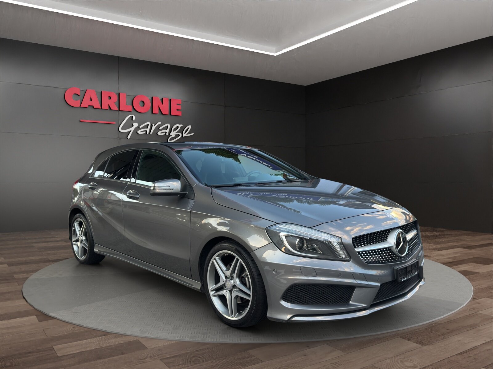 MERCEDES-BENZ A 180 AMG Line