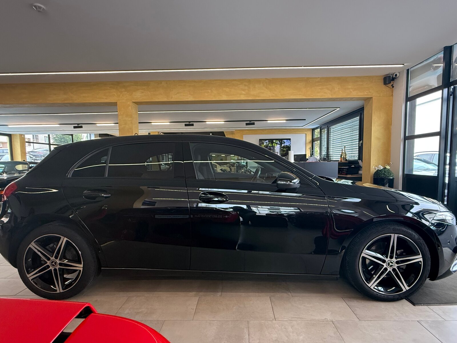 MERCEDES-BENZ A 180 Night Star, Benzin, Occasion / Gebraucht, Handschaltung - 2
