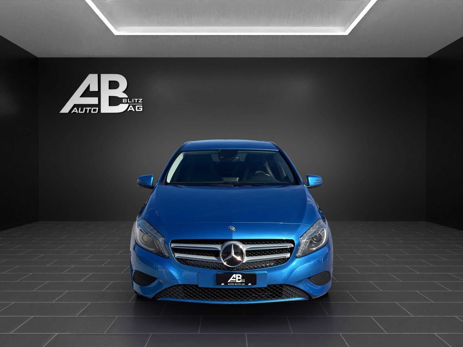 MERCEDES-BENZ A 180 Sport 7G-DCT