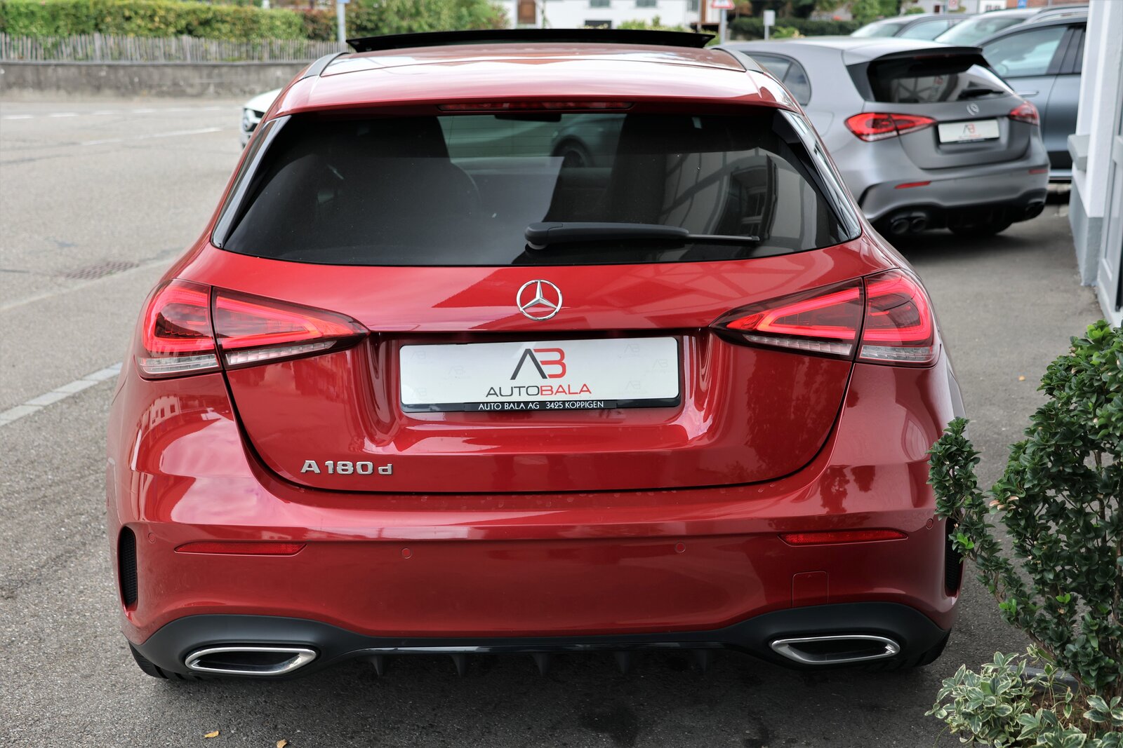 MERCEDES-BENZ A 180 d AMG Line 8G-DCT (CH) *Manufaktur Rosso Patagoni*, Diesel, Occasioni / Usate, Automatico - 6