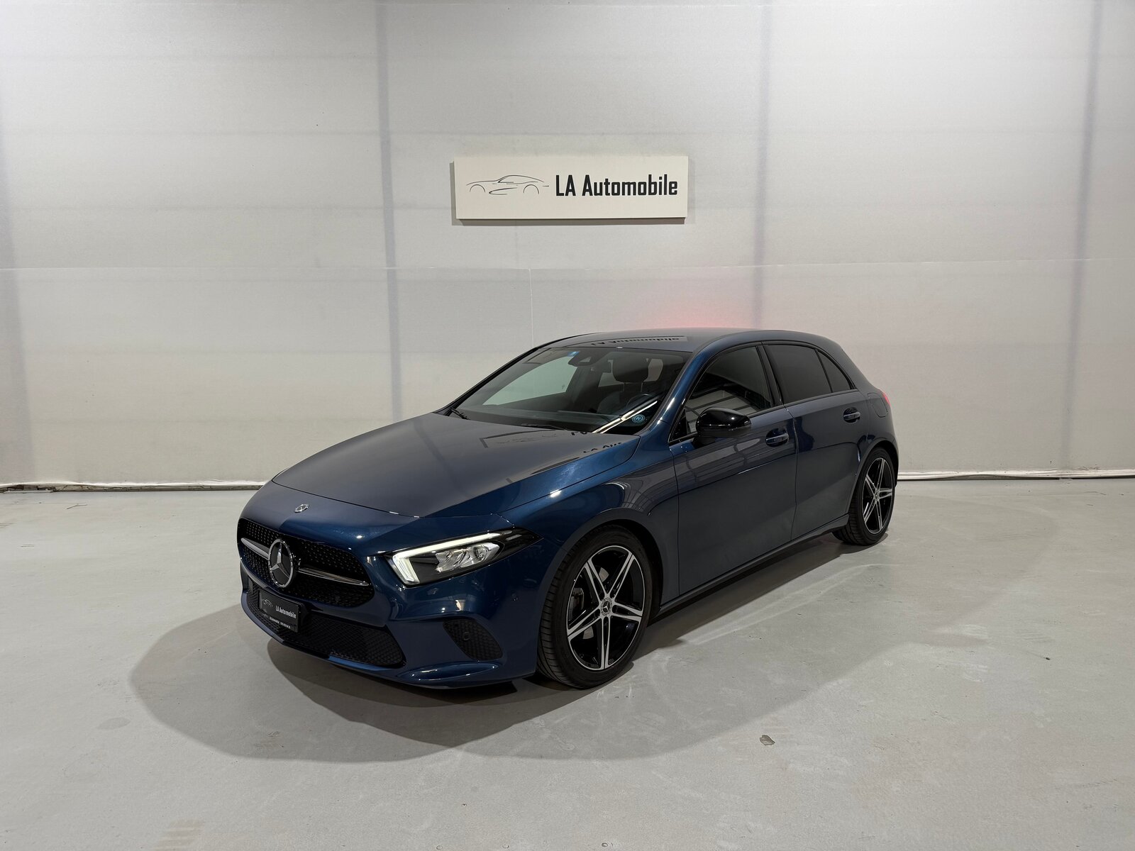 MERCEDES-BENZ A 180 Progressive 7G-DCT