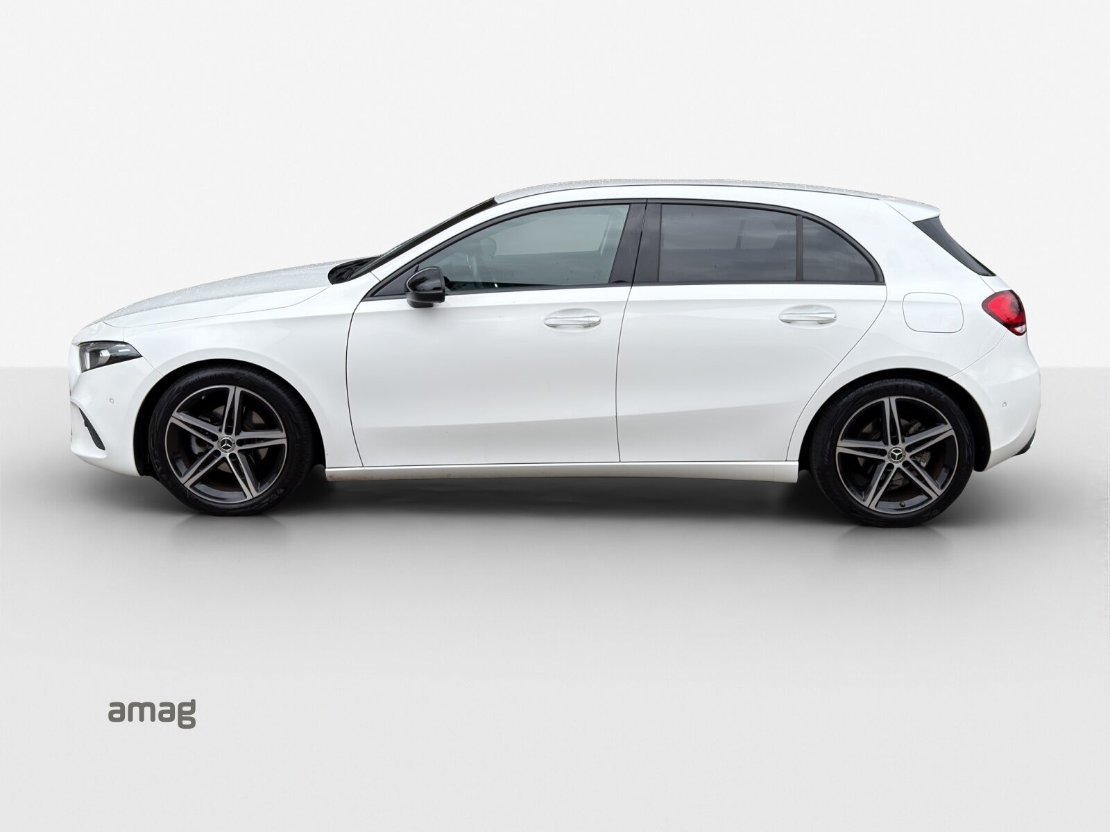 MERCEDES-BENZ A 180 Night Star, Benzin, Occasion / Gebraucht, Automatik - 2