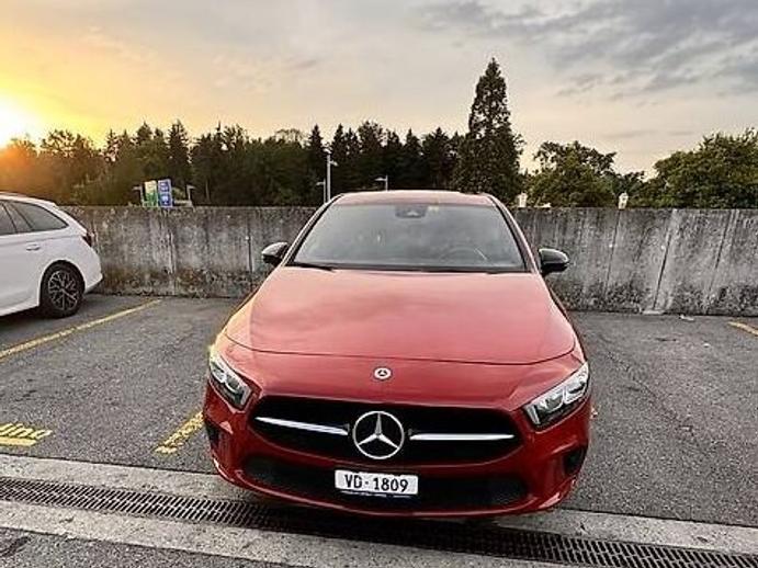 MERCEDES-BENZ A-Klasse W177 A 180 Night Star, Essence, Occasion / Utilisé, Automatique