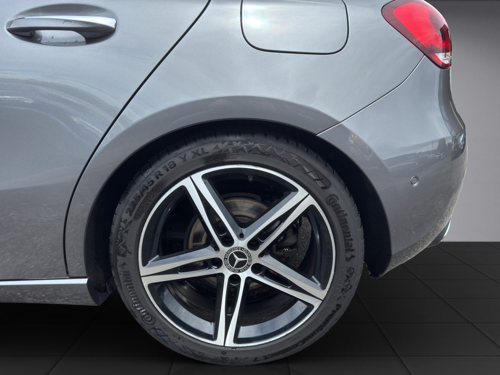MERCEDES-BENZ A 180 Progressive, Benzin, Occasion / Gebraucht, Automatik - 5