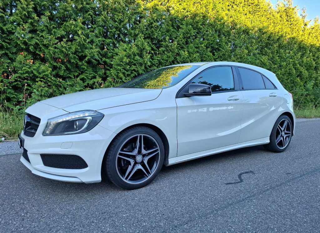 MERCEDES-BENZ A 180 AMG Line, Petrol, Second hand / Used, Manual - 2