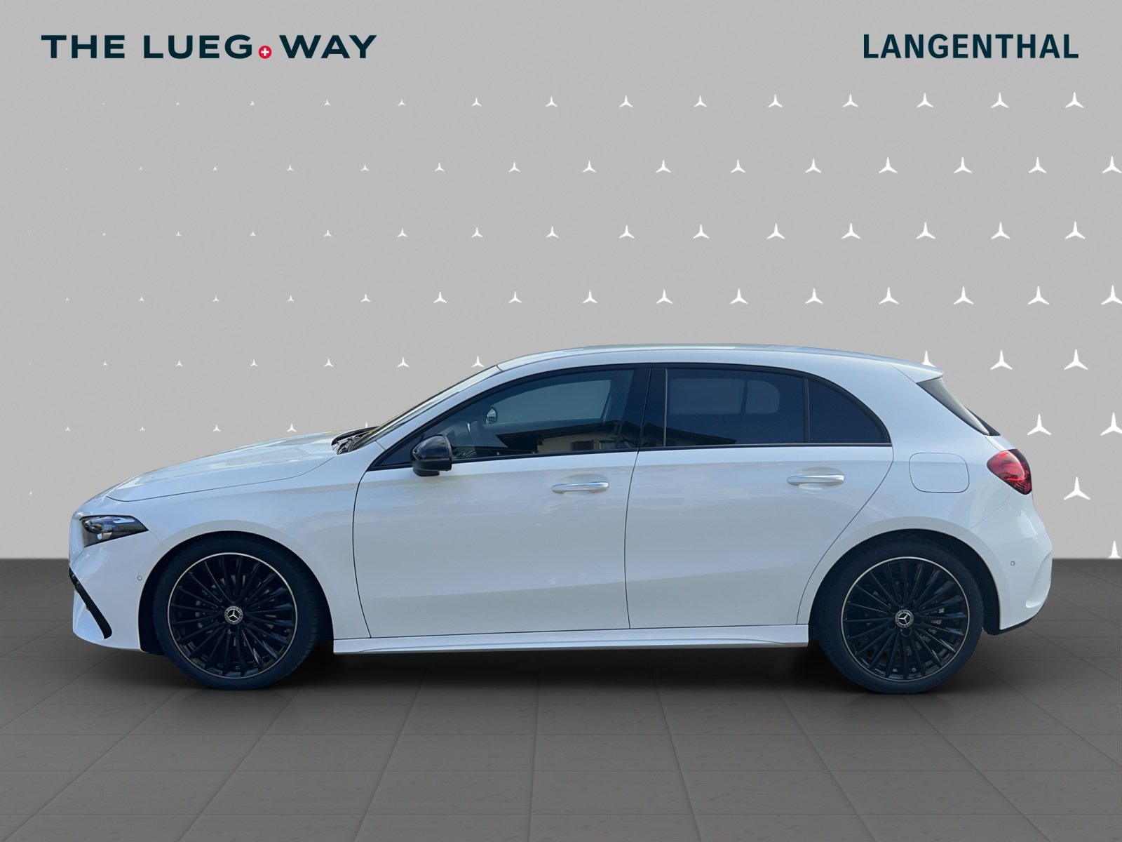 MERCEDES-BENZ A 180 7G-DCT, Mild-Hybrid Benzin/Elektro, Vorführwagen, Automatik - 4