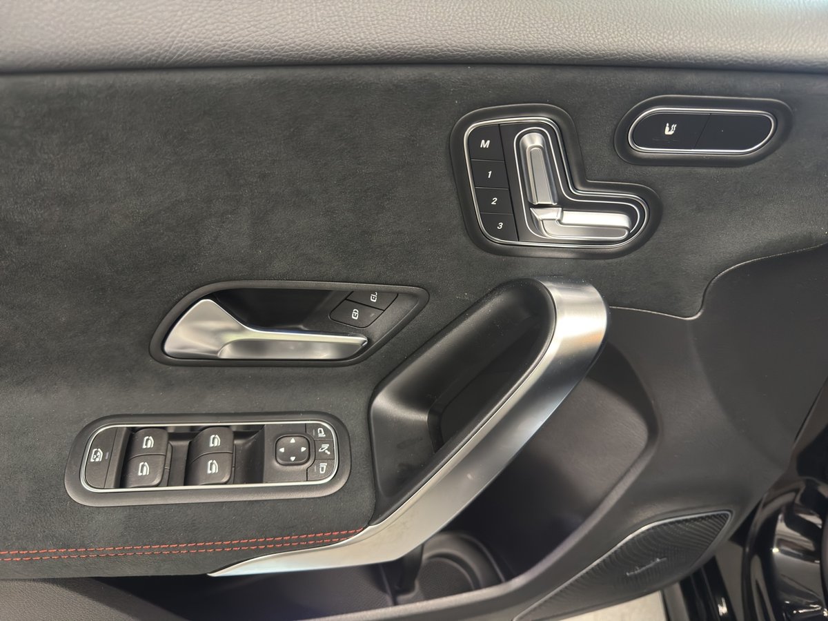 MERCEDES-BENZ A 200 AMG Line Night Star, Hybride Léger Essence/Électricité, Voiture nouvelle, Automatique - 6