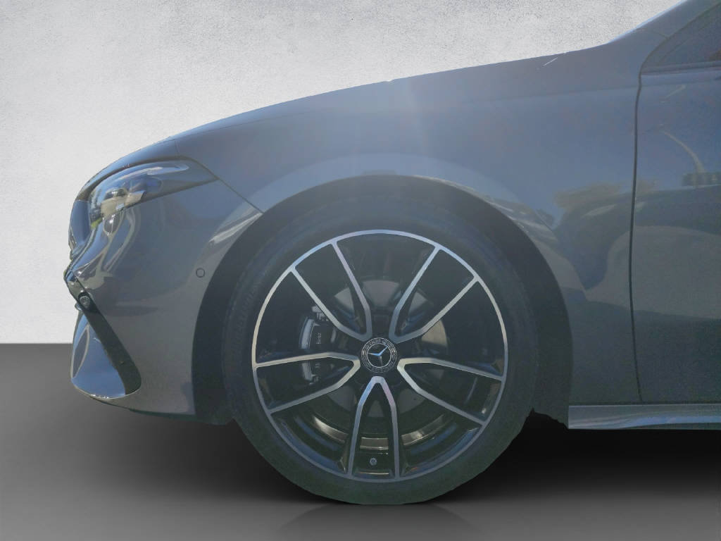 MERCEDES-BENZ A 200 AMG Line Night Star, Hybride Leggero Benzina/Elettrica, Auto nuove, Automatico - 7
