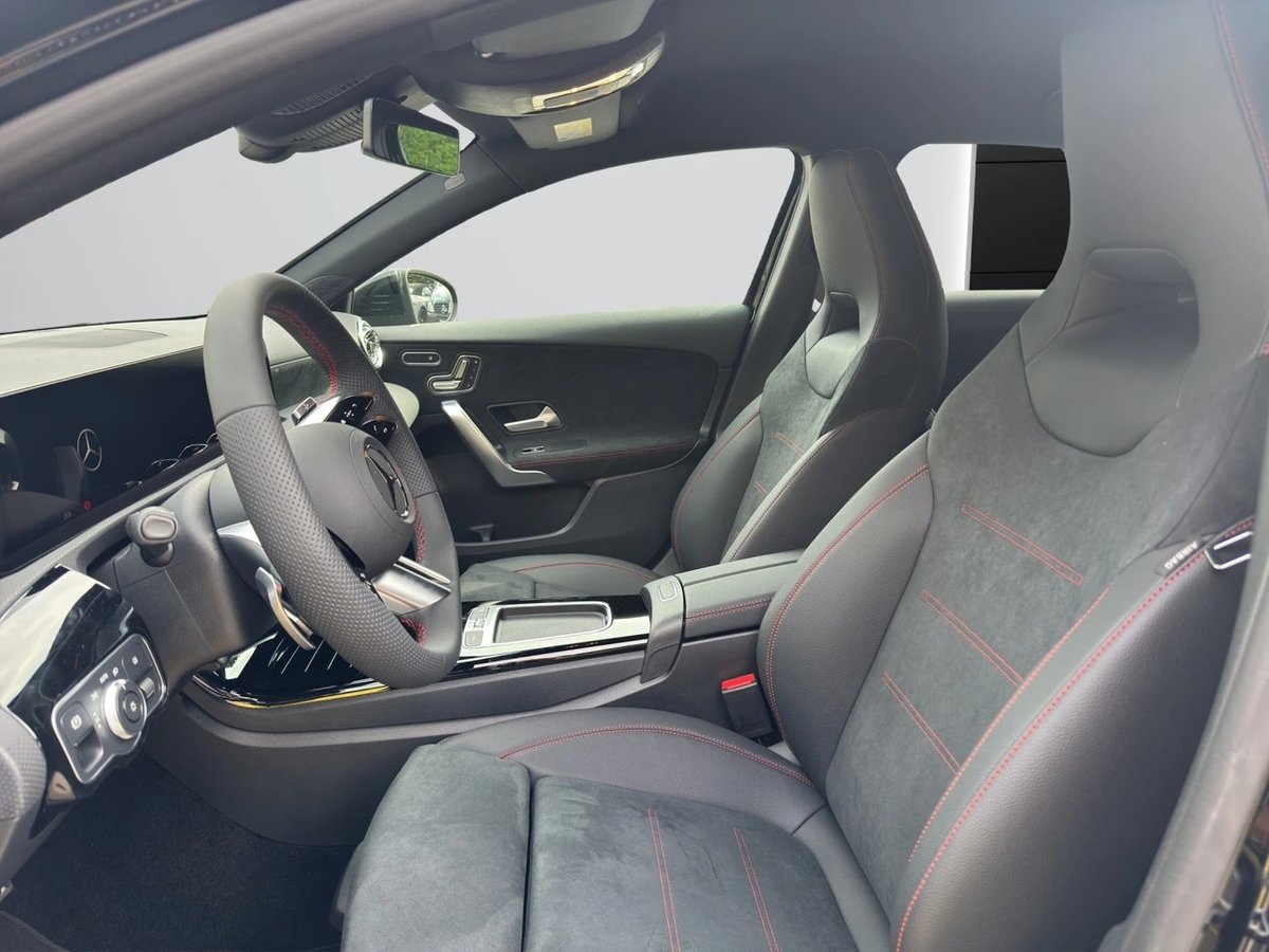 MERCEDES-BENZ A 200 Night Star 7G-DCT, Hybride Léger Essence/Électricité, Voiture nouvelle, Automatique - 6