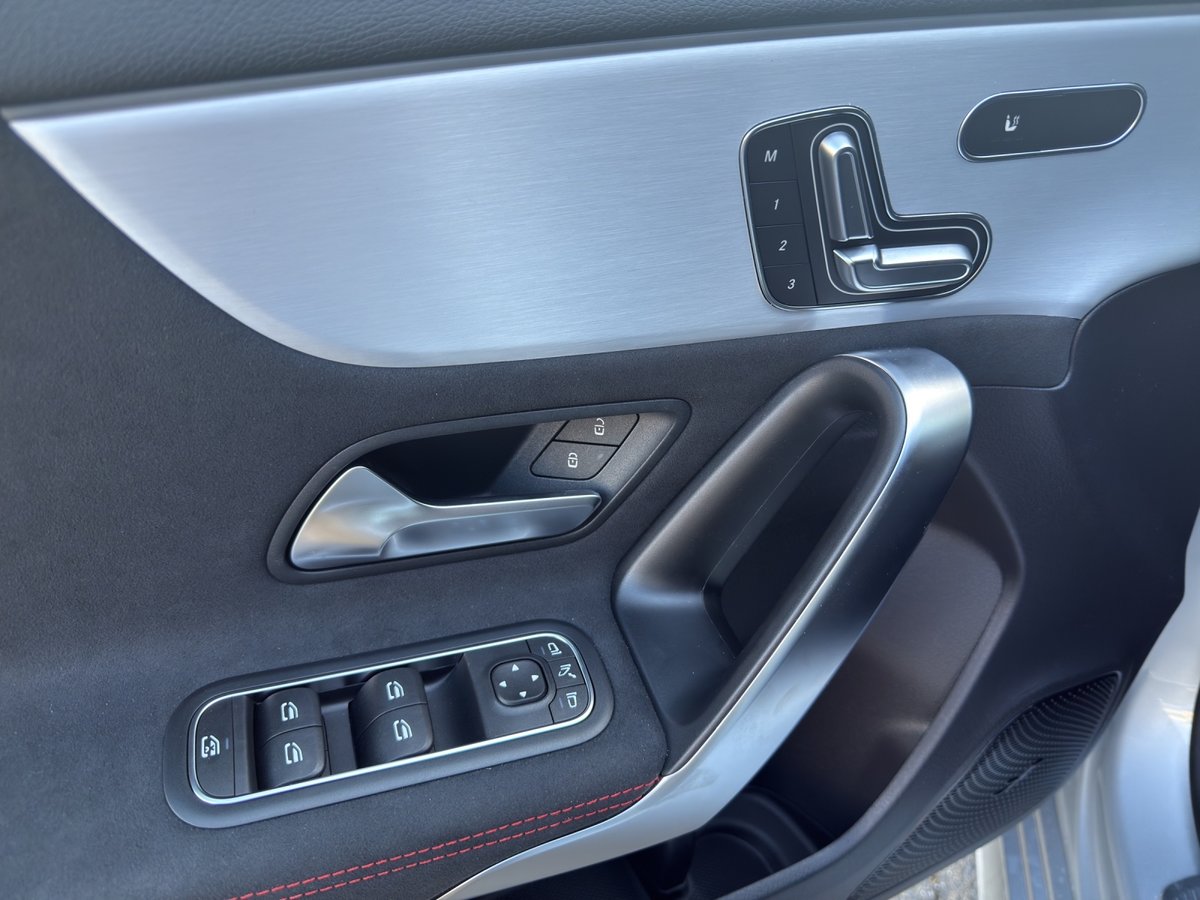 MERCEDES-BENZ A 200 Night Star 7G-DCT, Hybride Leggero Benzina/Elettrica, Auto nuove, Automatico - 7