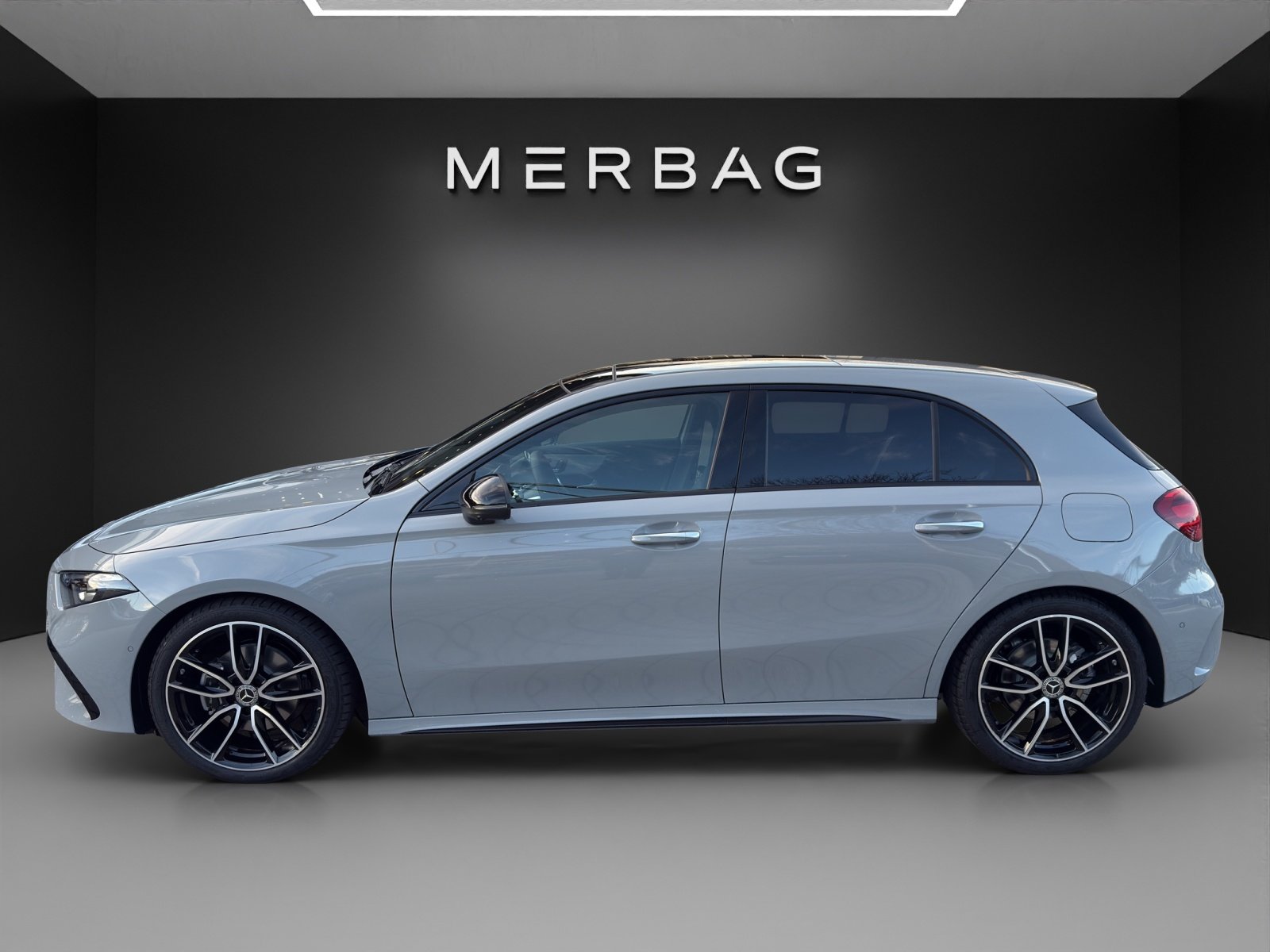 MERCEDES-BENZ A 200 7G-DCT Night Star, Hybride Leggero Benzina/Elettrica, Auto nuove, Automatico - 2