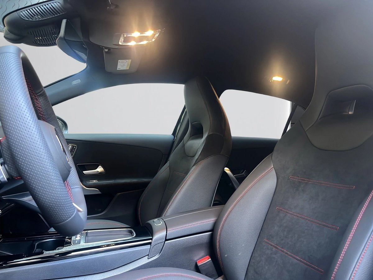 MERCEDES-BENZ A 200 Night Star 7G-DCT, Mild-Hybrid Petrol/Electric, New car, Automatic - 7