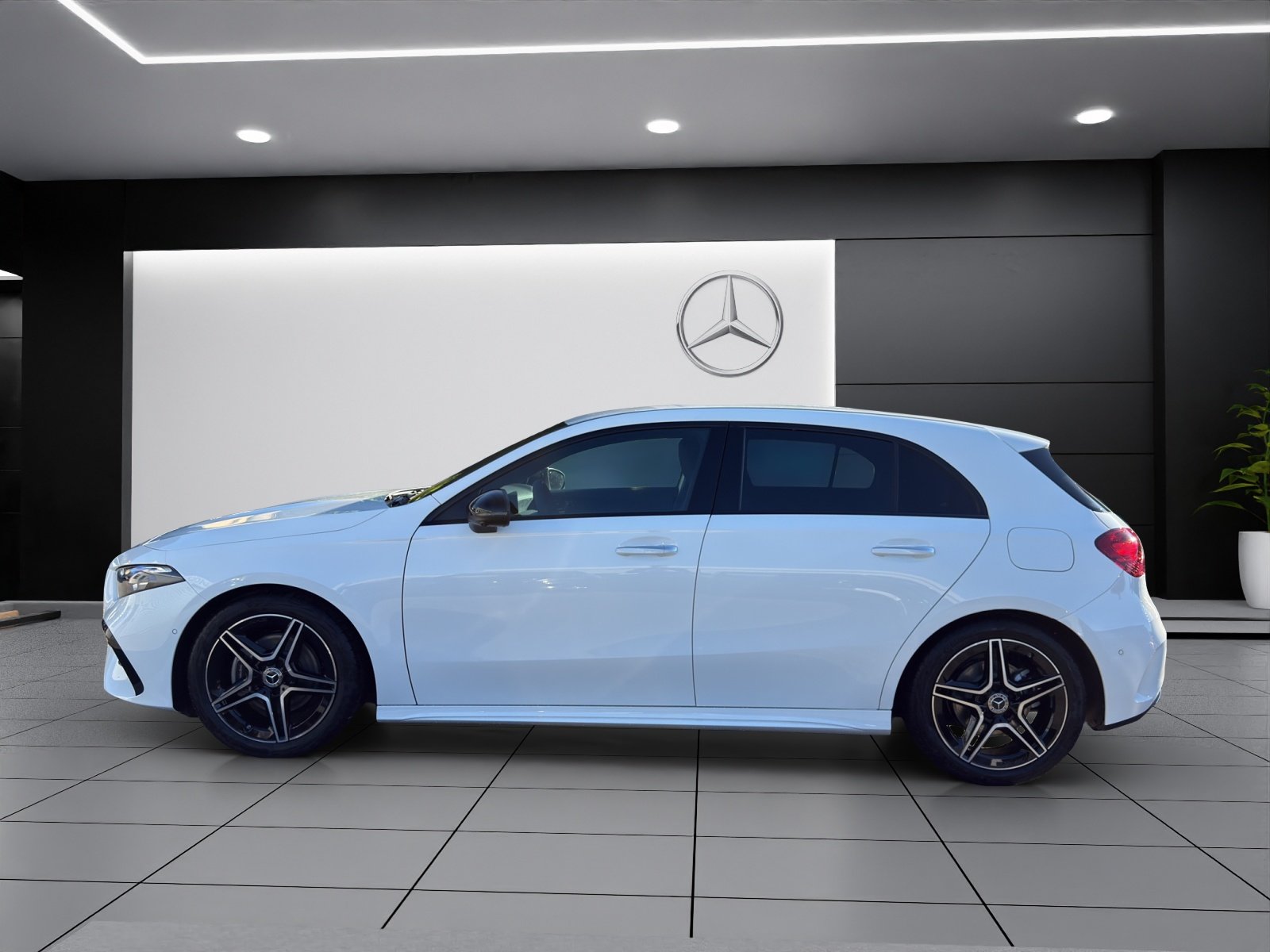 MERCEDES-BENZ A 200 Night Star 7G-DCT, Hybride Leggero Benzina/Elettrica, Auto nuove, Automatico - 3